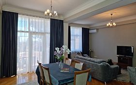 Mayden Family Apartment